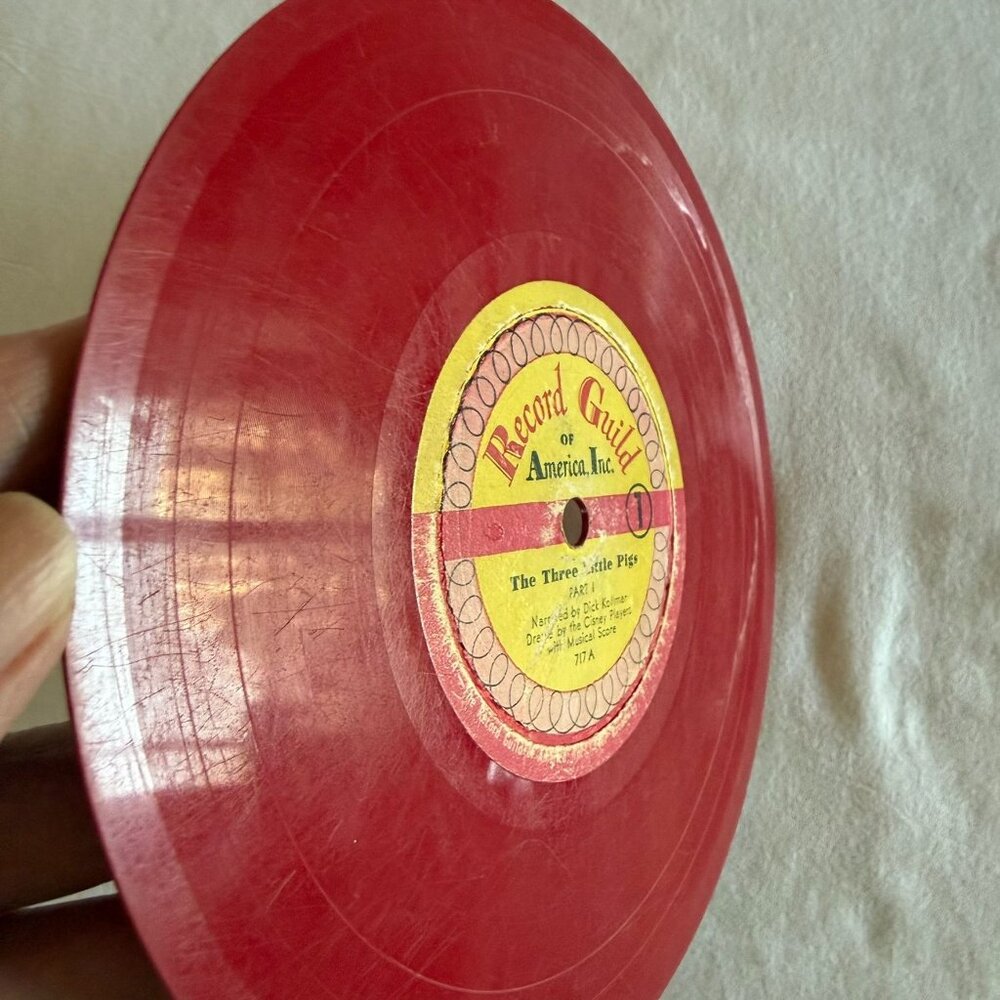 Vintage Three Little Pigs Red Record Guild America Childrens 6.5 Inch Record - Picture 7 of 9